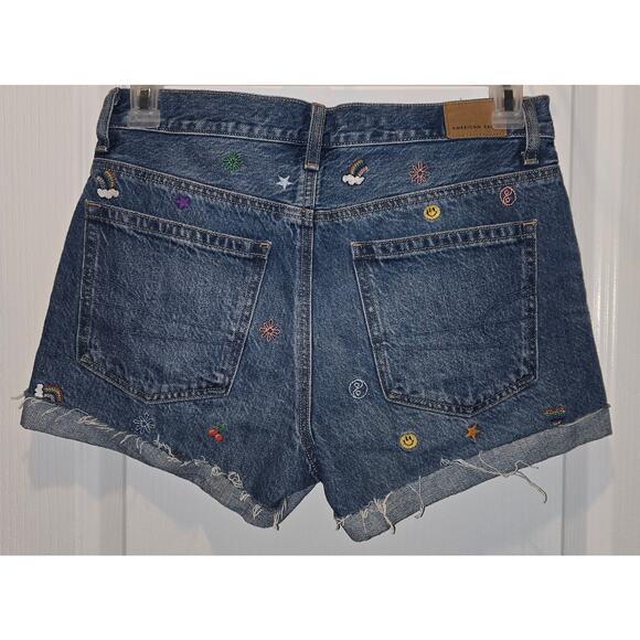American Eagle Embroidered denim shorts sz 4 - Picture 2 of 5